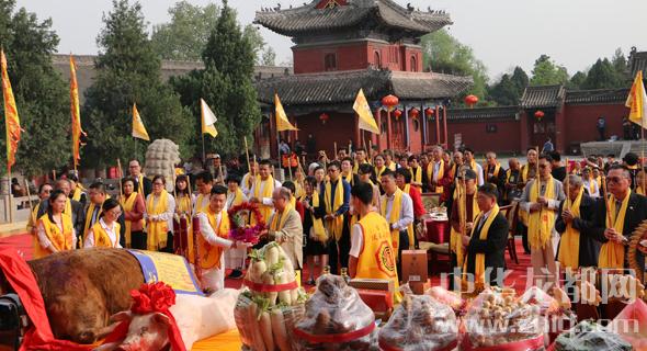 臺(tái)灣伏羲文化交流團(tuán)到淮陽(yáng)尋根謁祖